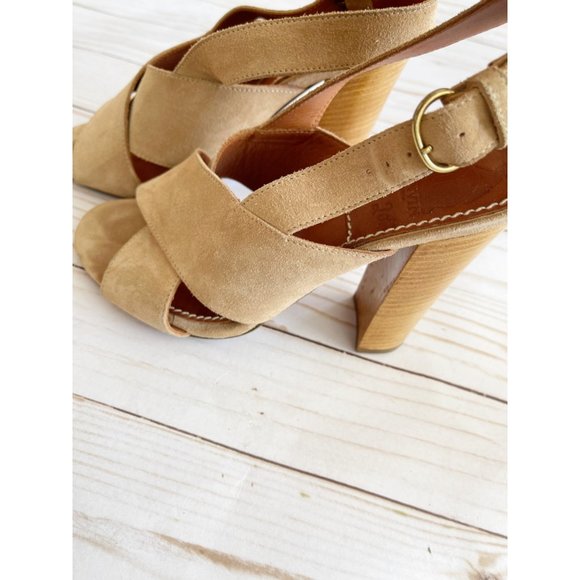 Lanvin Tan Chunky Heel Sandals with Buckle Strap - Picture 1 of 6